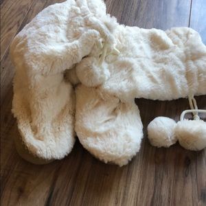 Old navy slippers brand new size 7-8